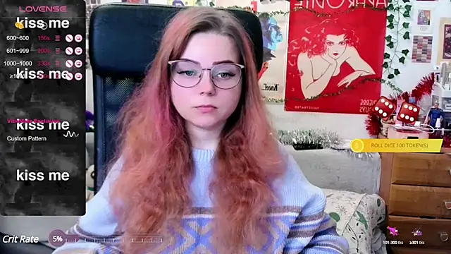 Snapshot of StellaMilla chatting on 01.12.25 StellaMilla online show from 01.12.25