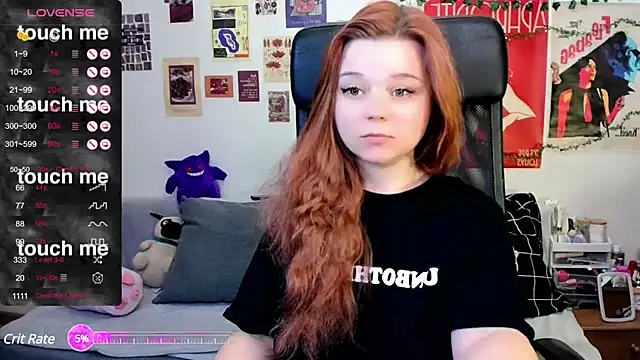 Snapshot of StellaMilla chatting on 03.09.25 StellaMilla online show from 03.09.25