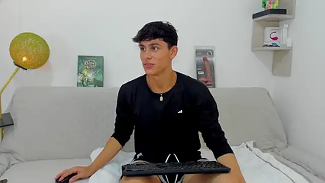 logan thomas online show from 11.09.25