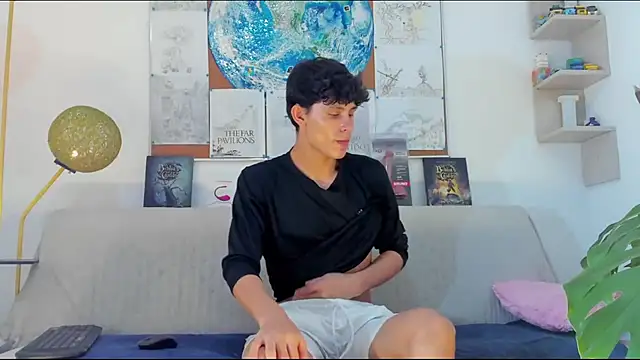 Snapshot of logan_thomas chatting on 07.14.26 logan thomas online show from 07.14.26