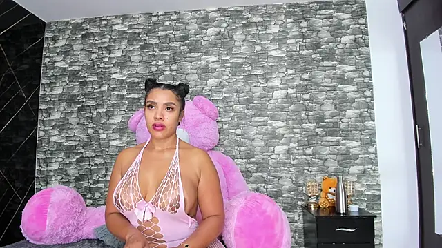 HeidyWillss online show from 02.17.25