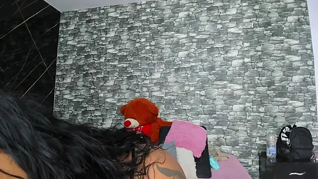 HeidyWillss online show from 12.20.25