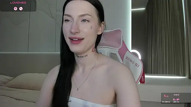 JenniferQueen11 online show from 06.06.26