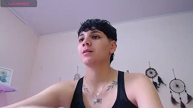 Snapshot of bad_giirl_ chatting on 12.14.24 bad giirl  online show from 12.14.24