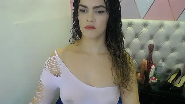 Snapshot of greatASS_Latina chatting on 07.27.26 greatASS Latina online show from 07.27.26
