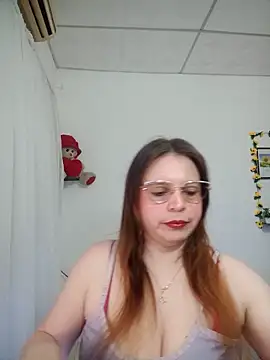 lorenitabella online show from 06.06.26