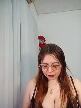 lorenitabella online show from 06.20.26
