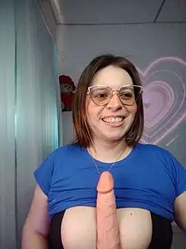 lorenitabella online show from 06.20.26