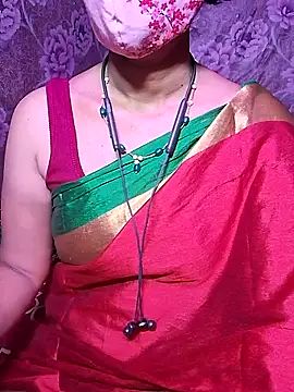 Snapshot of XBHUUME chatting on 03.06.25 XBHUUME online show from 03.06.25