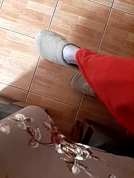 feet toes online show from 11.20.25