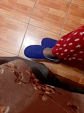 feet toes online show from 11.24.25