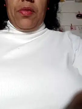 Molly newman6 online show from 02.14.25