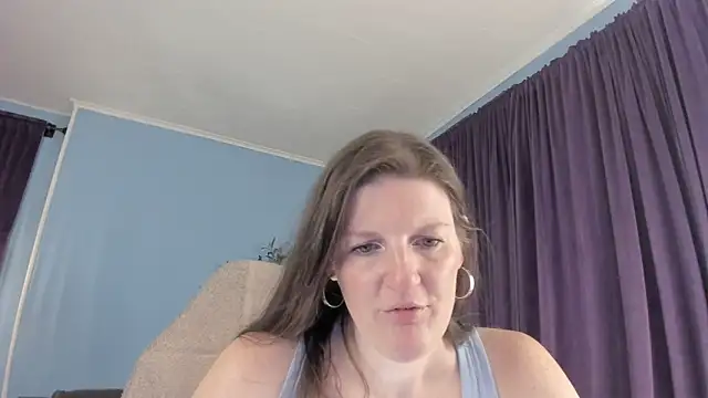 Kelly Carolina online show from 06.05.26