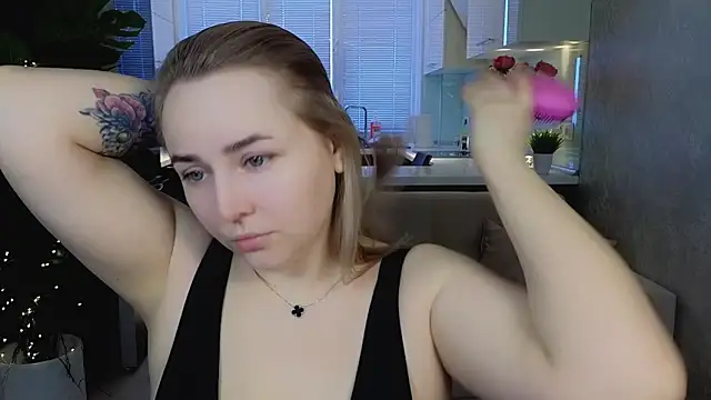 Mira Mermayd online show from 03.12.26