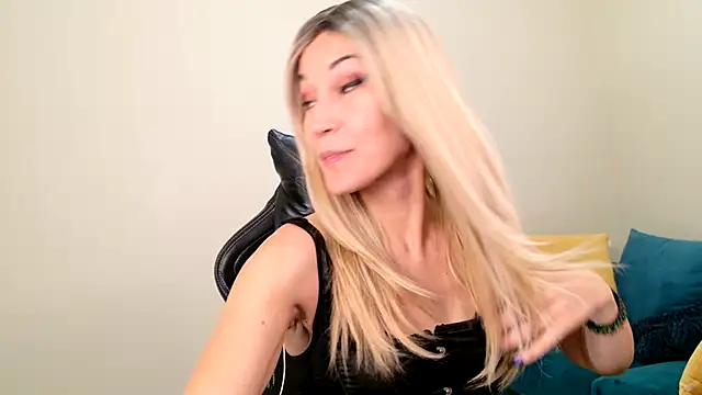 EveEnigma online show from 01.17.25