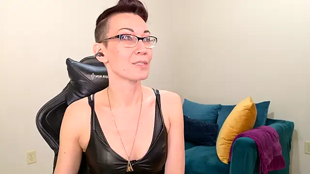 EveEnigma online show from 02.20.25