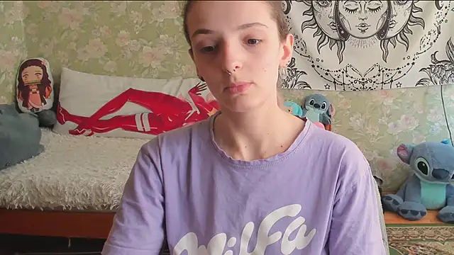 Snapshot of Cutie_Adelia chatting on 06.08.26 Cutie Adelia online show from 06.08.26