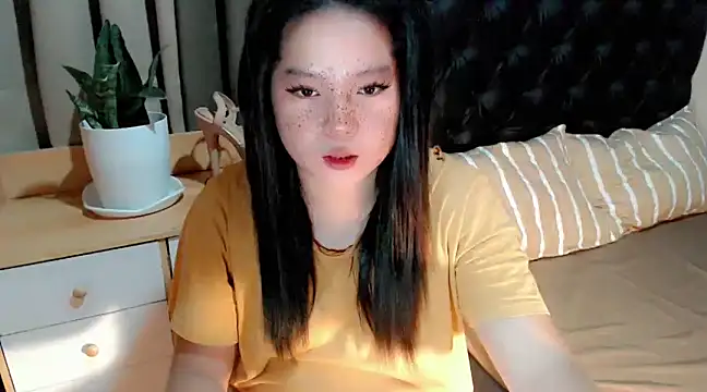 Snapshot of UrFuckingSweet_Angelxxx chatting on 02.03.25 UrFuckingSweet Angelxxx online show from 02.03.25
