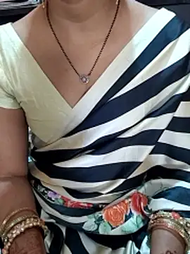 Diya 143 online show from 04.28.26