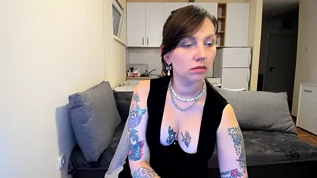 StacyTigerr online show from 03.11.25