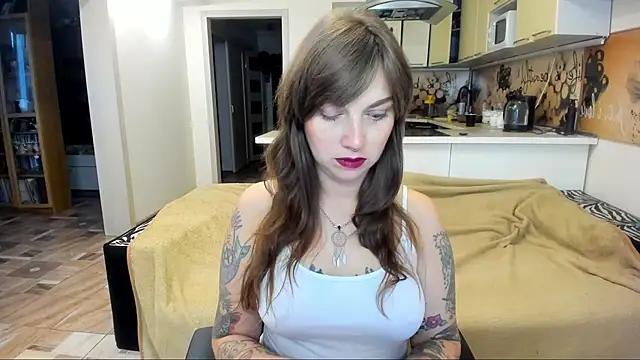 StacyTigerr online show from 10.11.25