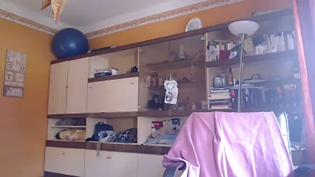 Snapshot of Dettybitch40 chatting on 11.09.25 Dettybitch40 online show from 11.09.25