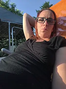 Dettybitch40 online show from 05.24.26
