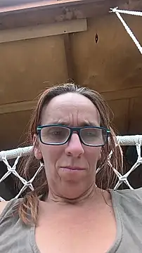 Dettybitch40 online show from 06.16.26