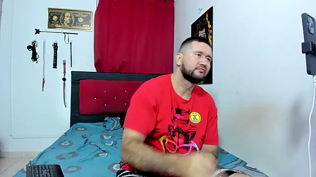 Snapshot of Lucyangelwebcams chatting on 12.18.25 Lucyangelwebcams online show from 12.18.25