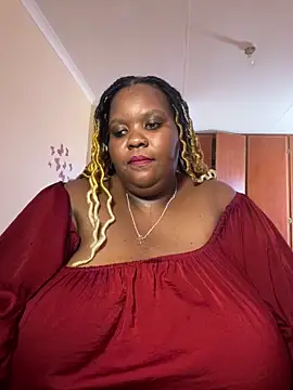 Snapshot of Michyboldy chatting on 01.27.25 Michyboldy online show from 01.27.25