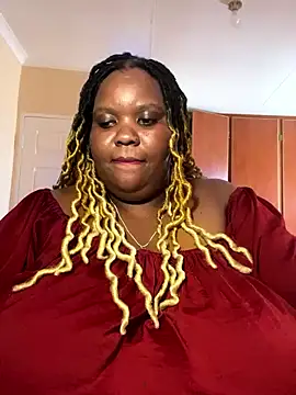 Snapshot of Michyboldy chatting on 01.27.25 Michyboldy online show from 01.27.25