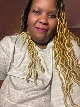 Snapshot of Michyboldy chatting on 02.18.25 Michyboldy online show from 02.18.25