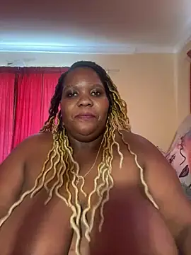 Snapshot of Michyboldy chatting on 02.20.25 Michyboldy online show from 02.20.25