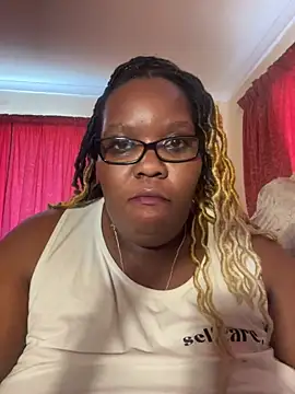 Snapshot of Michyboldy chatting on 02.25.25 Michyboldy online show from 02.25.25