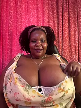 Snapshot of Michyboldy chatting on 09.17.25 Michyboldy online show from 09.17.25