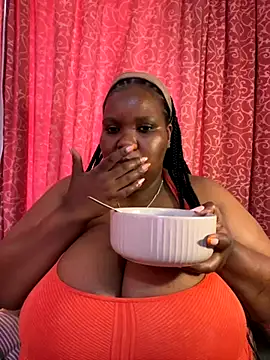 Snapshot of Michyboldy chatting on 10.20.25 Michyboldy online show from 10.20.25