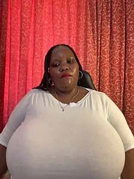 Snapshot of Michyboldy chatting on 10.23.25 Michyboldy online show from 10.23.25