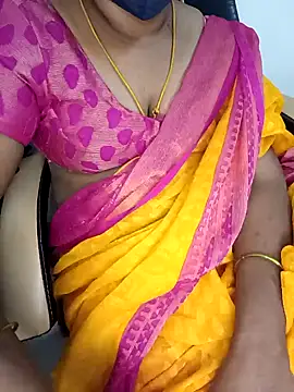 Snapshot of Tamil-hotwife chatting on 02.04.25 Tamil-hotwife online show from 02.04.25