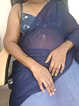 Snapshot of Tamil-hotwife chatting on 02.07.25 Tamil-hotwife online show from 02.07.25
