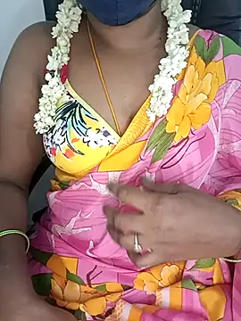 Snapshot of Tamil-hotwife chatting on 02.09.25 Tamil-hotwife online show from 02.09.25