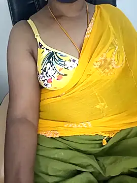 Snapshot of Tamil-hotwife chatting on 02.10.25 Tamil-hotwife online show from 02.10.25