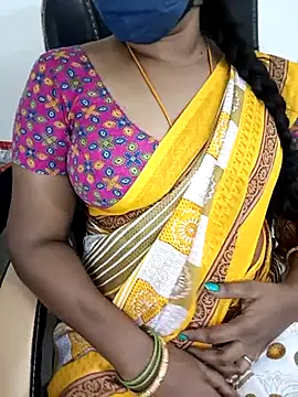 Snapshot of Tamil-hotwife chatting on 02.10.25 Tamil-hotwife online show from 02.10.25