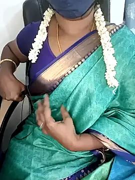 Snapshot of Tamil-hotwife chatting on 02.11.25 Tamil-hotwife online show from 02.11.25