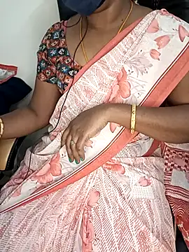 Snapshot of Tamil-hotwife chatting on 02.12.25 Tamil-hotwife online show from 02.12.25
