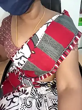 Snapshot of Tamil-hotwife chatting on 02.13.25 Tamil-hotwife online show from 02.13.25