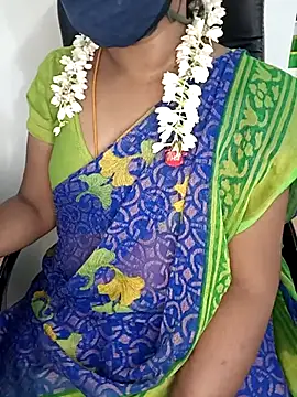 Snapshot of Tamil-hotwife chatting on 02.15.25 Tamil-hotwife online show from 02.15.25