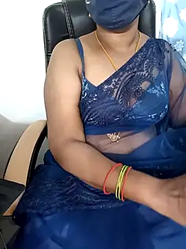Snapshot of Tamil-hotwife chatting on 02.21.25 Tamil-hotwife online show from 02.21.25