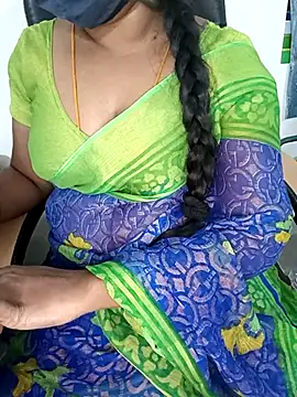 Snapshot of Tamil-hotwife chatting on 02.26.25 Tamil-hotwife online show from 02.26.25