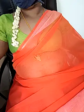 Snapshot of Tamil-hotwife chatting on 03.06.25 Tamil-hotwife online show from 03.06.25