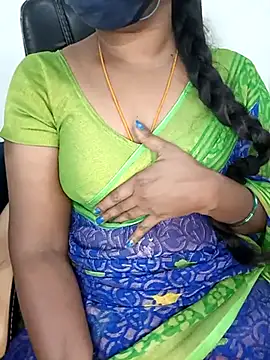 Snapshot of Tamil-hotwife chatting on 03.18.25 Tamil-hotwife online show from 03.18.25